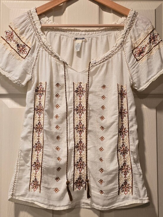 Lucky Brand Tops - Lucky Brand Boho Embroidered Peasant Top in Ivory with Brown & Rust Accents XS